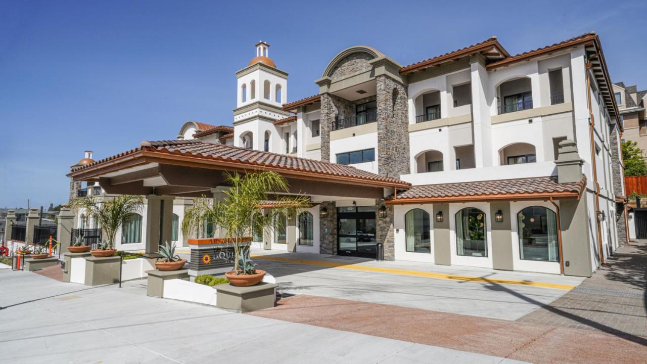 La Quinta Inn & Suites By Wyndham Santa Cruz Exterior photo